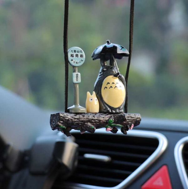 Totoro xích đu