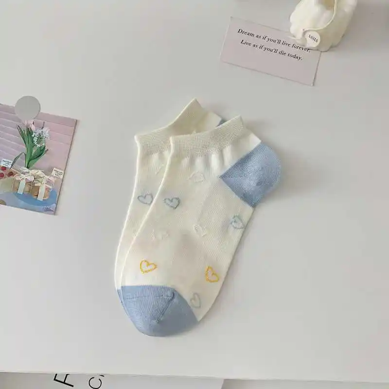 Hướng dẫn phối vớ sneaker “chất lừ” theo từng phong cách 9 90