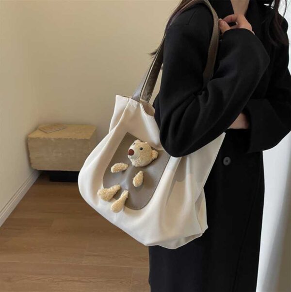 Tote gấu gắn