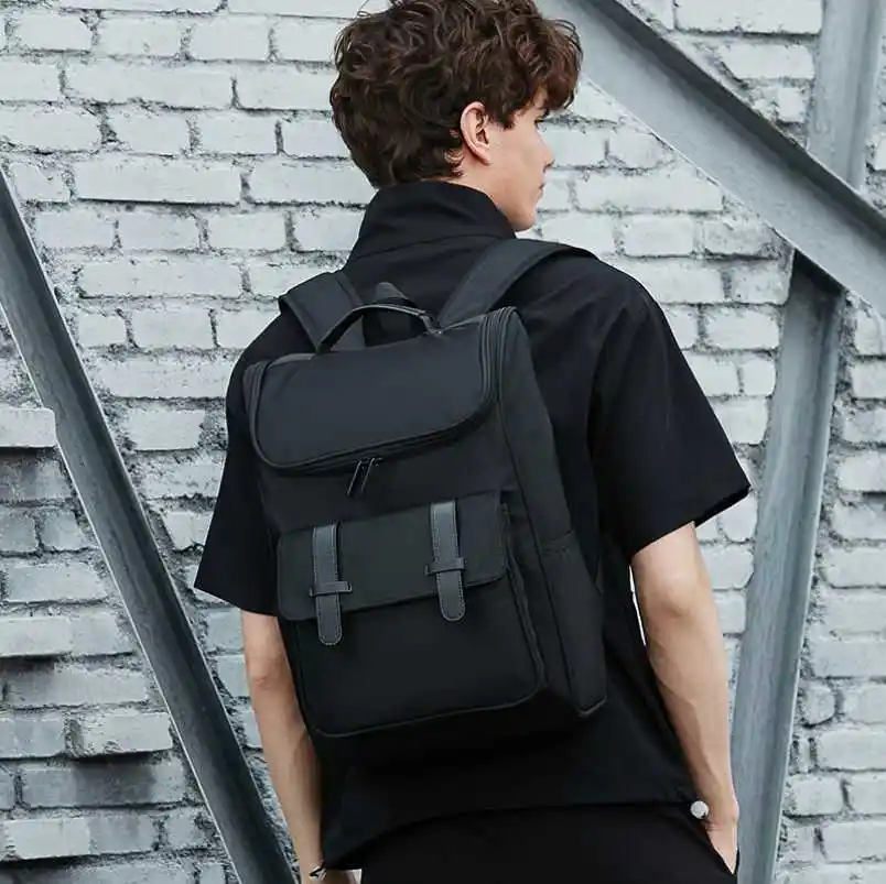 Review các mẫu ba lô du lịch chống thấm nước đáng mua hiện nay 4 Thiết kế tiện lợi cho mọi phong cách