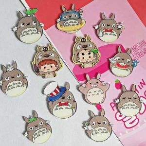 Pin cài nhựa