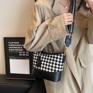 Túi hộp retro BB 32