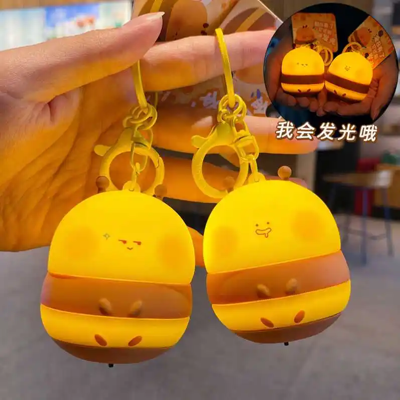 Móc khóa ong đèn