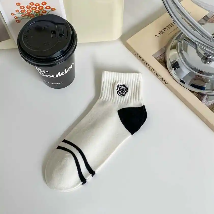 Vớ Bestie 3 Vớ Bestie - Ảnh 3