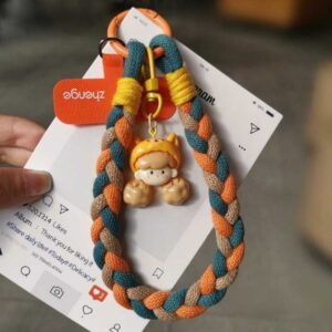 Móc điện thoại/móc chìa khóa đan 3 màu kèm cô gái