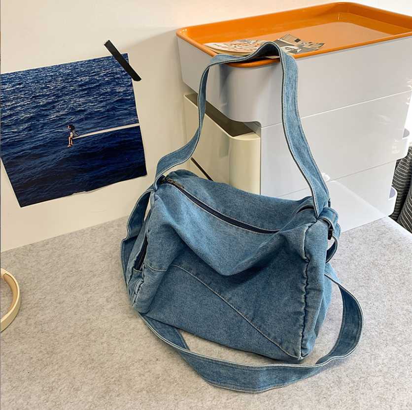 Tote jean kẹp nách 34 3 Tote jean kẹp nách 34 - Ảnh 3