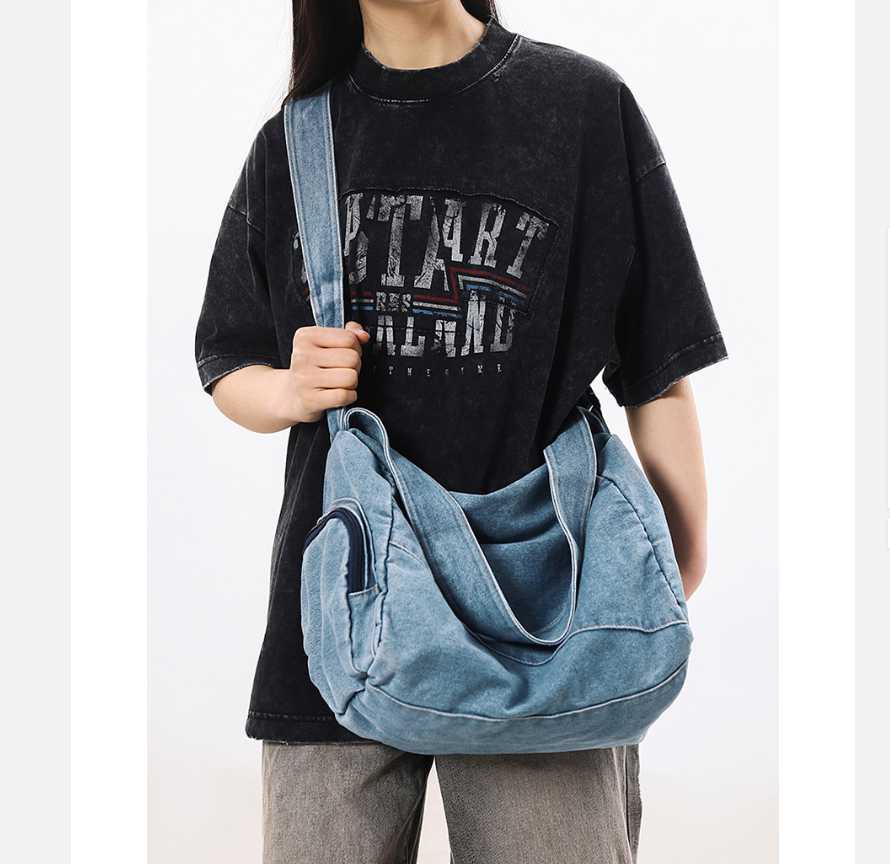 Tote jean kẹp nách 34 5 Tote jean kẹp nách 34 - Ảnh 5