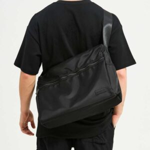 Tote eas cn bự