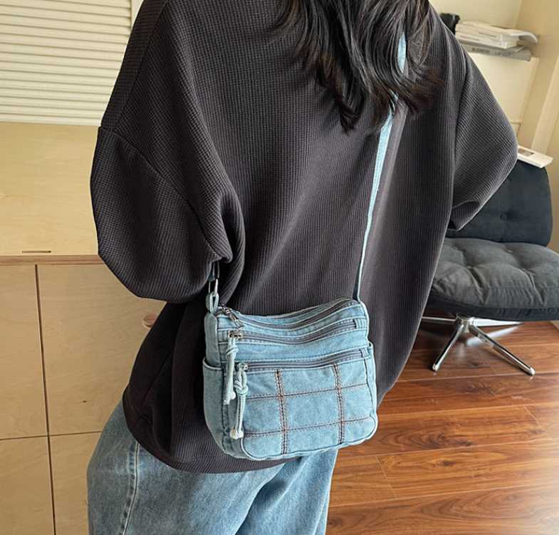 Mini jean viền chỉ 2 Mini jean viền chỉ - Ảnh 2