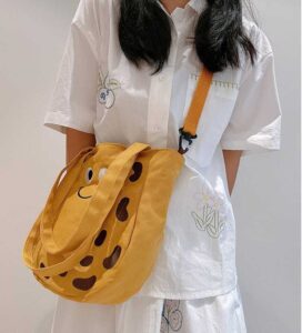 Cách bảo quản túi tote vải canvas đơn giản để luôn như mới