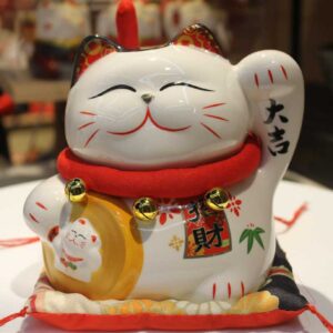 Mèo may mắn đúp bồ kiu
