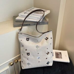 Tote mèo thêu dây da