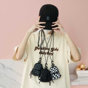 Túi nhỏ đeo cổ hình balo