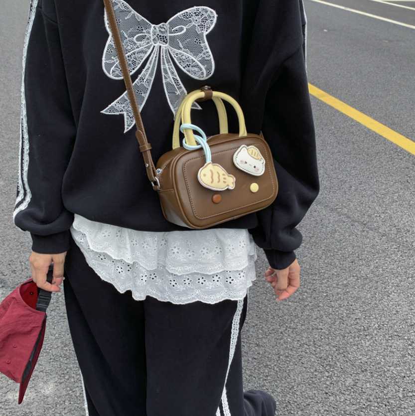 Túi hộp mèo vàng nâu 2 Túi hộp mèo vàng nâu - Ảnh 2