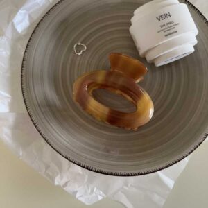 Kẹp tóc cà phe sữa