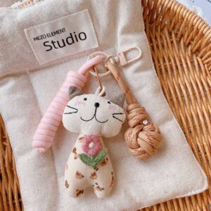 Móc khóa handmade mèo happy