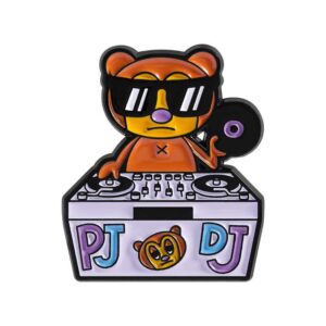 Pin cài trang trí túi, balo, áo, nón… gấu DJ